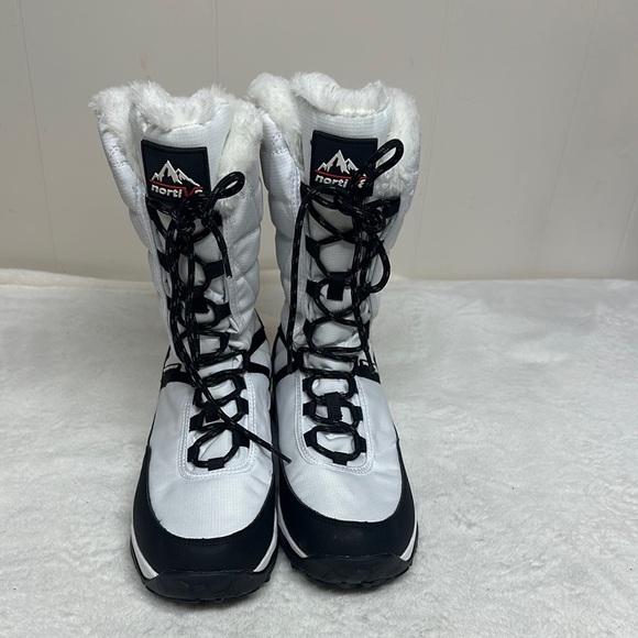 Norti 8 White and Black Winter Rain Boots New Never worn - Picture 2 of 16
